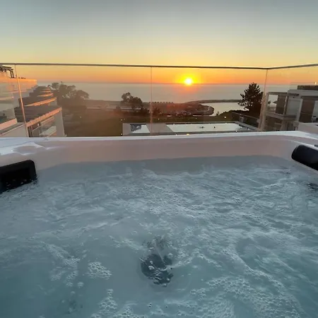 Mar A Vista - With Pool, Gym And Sea Views * 나자레