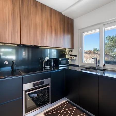 Mar A Vista - With Pool, Gym And Sea Views 아파트 *