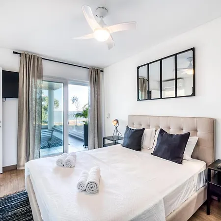 Mar A Vista - With Pool, Gym And Sea Views Appartamento *