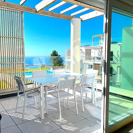 Mar A Vista - With Pool, Gym And Sea Views Apartmán