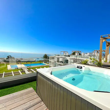 Mar A Vista - With Pool, Gym And Sea Views Appartamento Nazaré