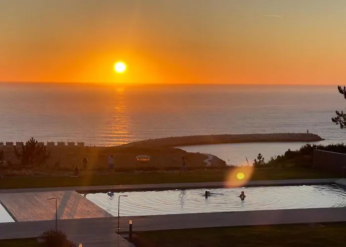 Mar A Vista - With Pool, Gym And Sea Views Nazaré