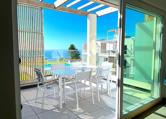 Mar A Vista - With Pool, Gym And Sea Views Apartmán